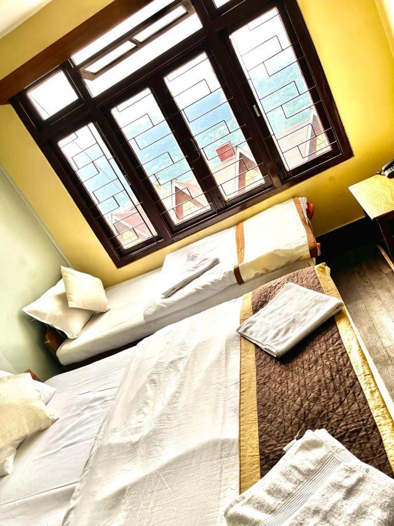 גנגטוק Hotel Red Rose מראה חיצוני תמונה
